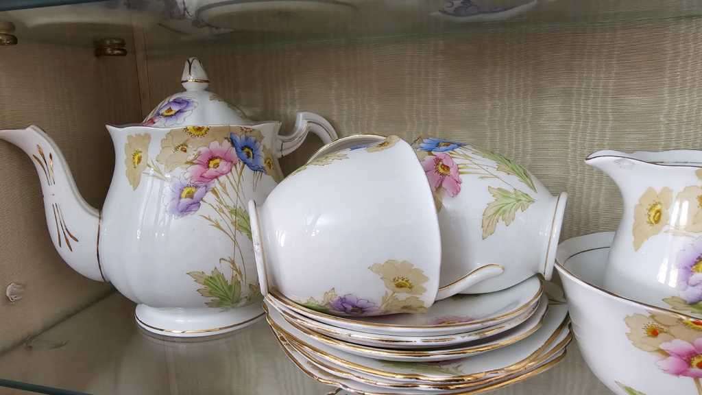 Antique Porcelain Collection Lot - (76 Pieces) - BEAUTIFUL ITEMS