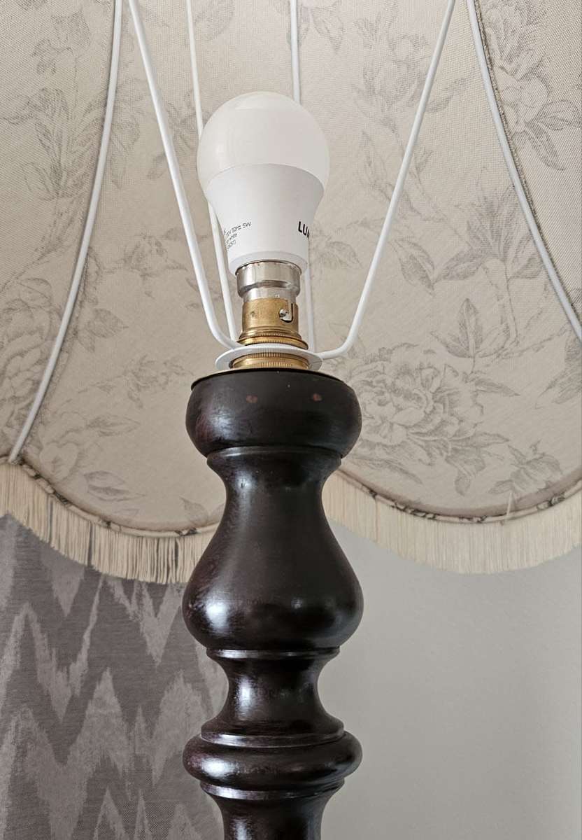 Vintage Wooden Standing Lamp - BEAUTIFUL CONDITION