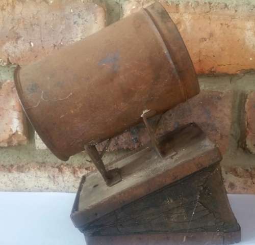 Vintage beehive smoker