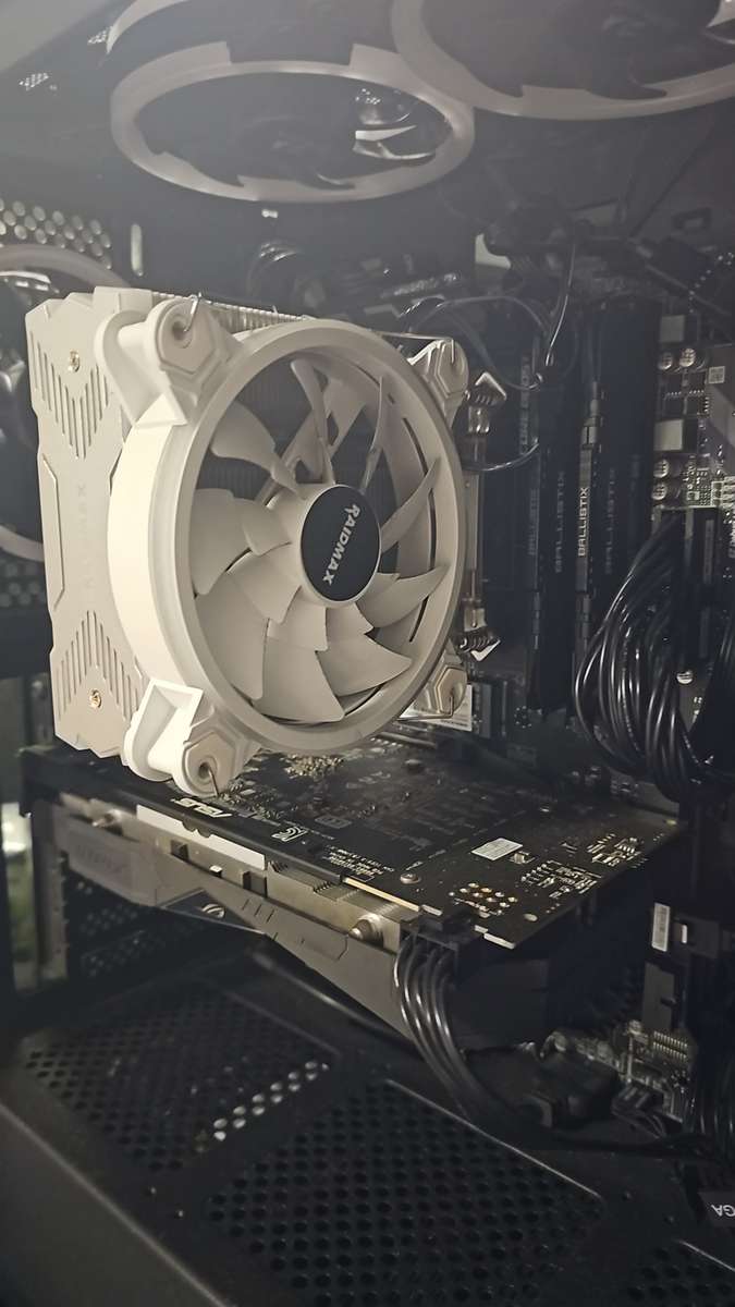 AMD RYZEN 7 5800X