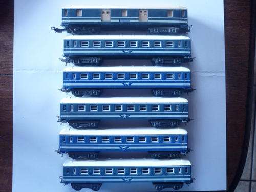 Lima SAR Blue Train Coaches