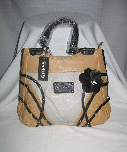 Brand New GUESS Handbag ( Crazy R1 Start )