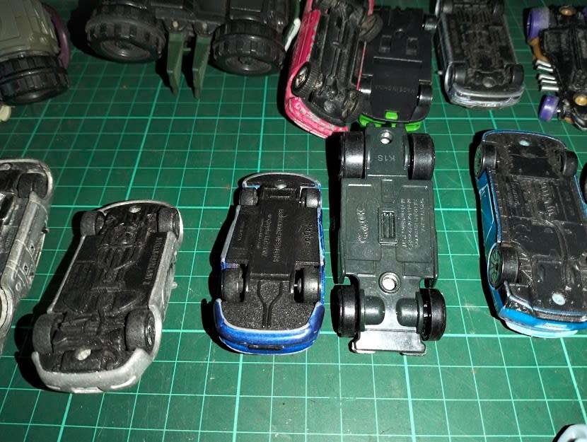 Hotwheels and mix lot