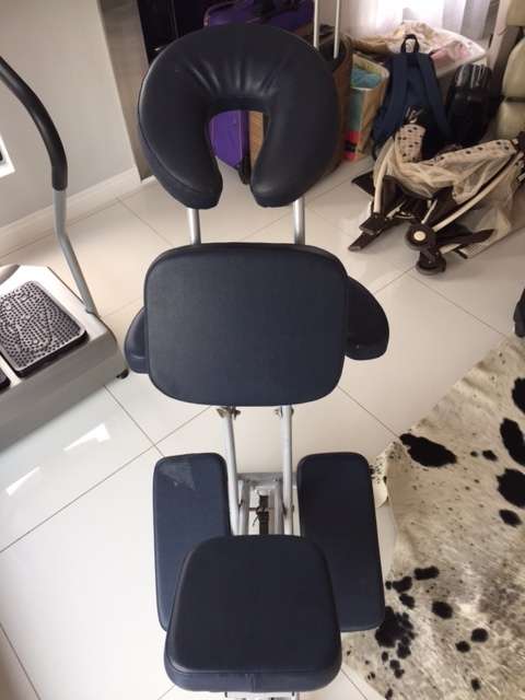 Massage Head and Shoulder Chair