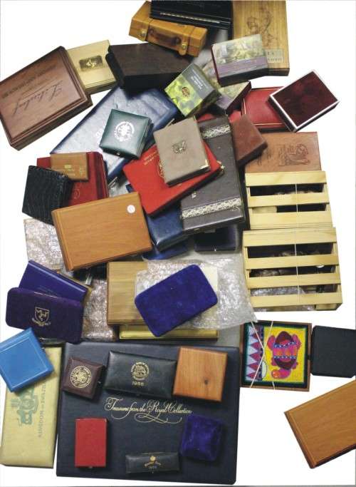 *#* A variety of 50 empty boxes - Mint of Norway and SA Mint - Job lot - Collection only *#*