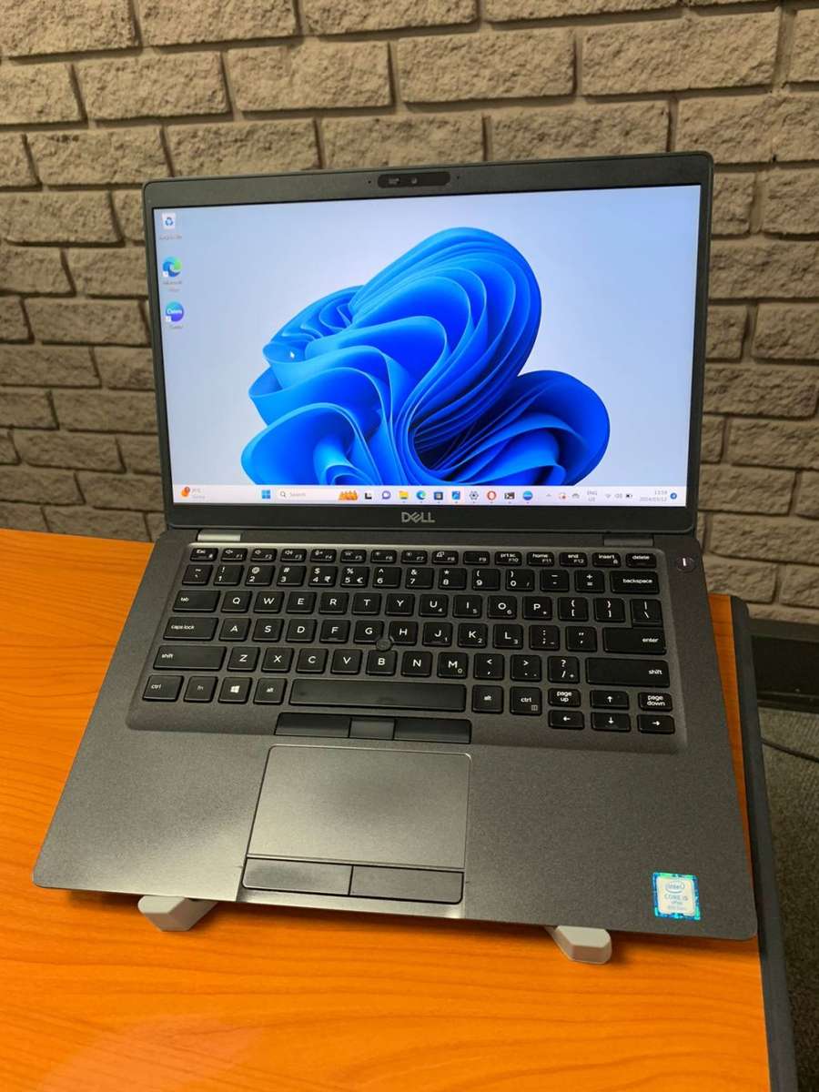 DELL LATITUDE 5400 Core i5 8th Gen