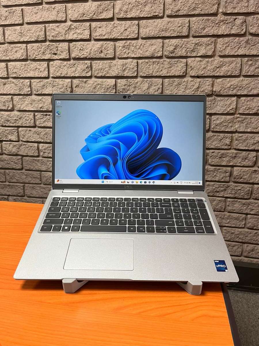 Dell Latitude 5530 Core i7 vPro 12th Gen