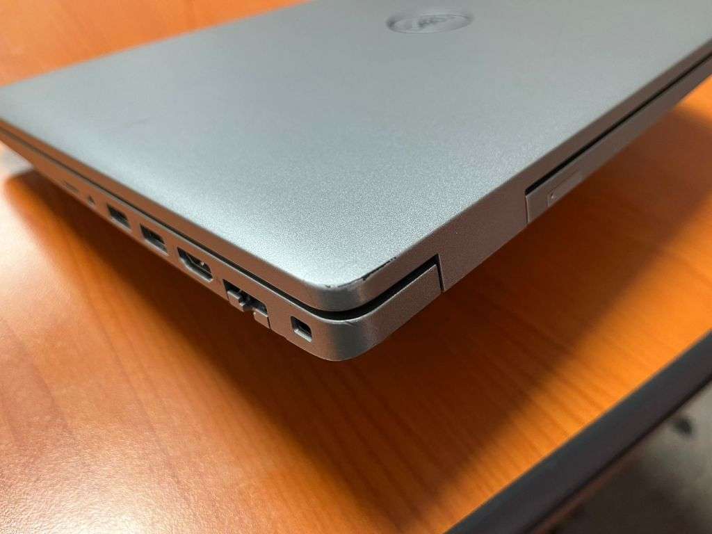 Dell Latitude 5530 Core i7 vPro 12th Gen