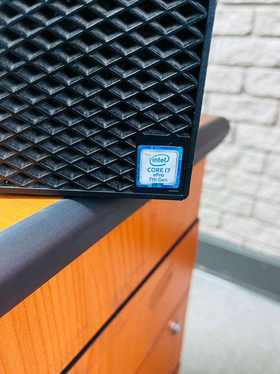 Dell Optiplex 7050 SFF Core i7 vPro 7th Gen