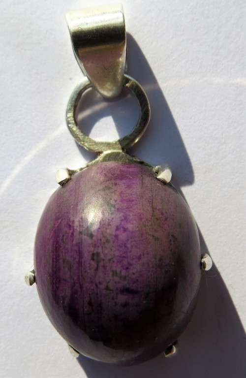 SUPER!!!Sugilite Pendant set in .925 Silver!!!