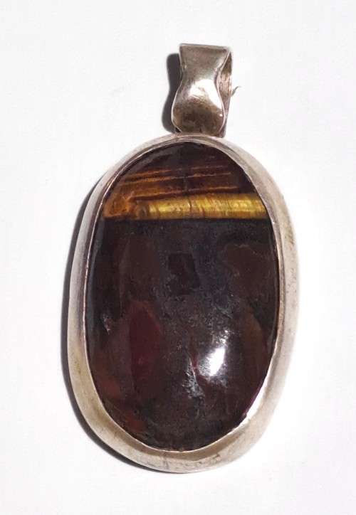 STUNNING!!!14.24gm Hand crafted Tiger eye and Iron stone sterling silver pendent!!!