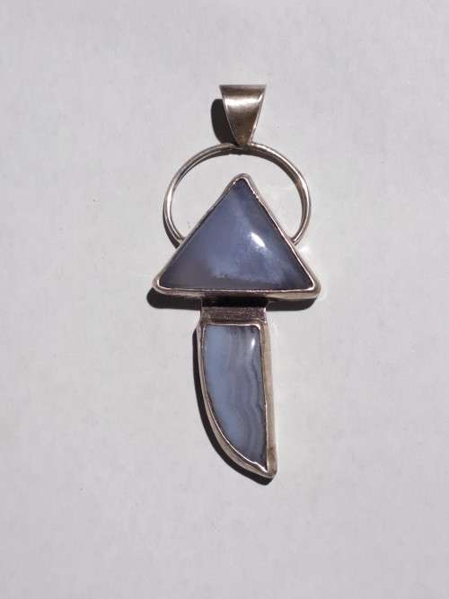 !!!LOVELY!!!12.16gm Hand crafted Blue Lace Agate  sterling silver pendent!!!