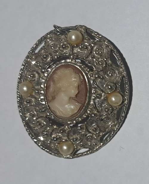 Vinatge!!!22.29gm Hand crafted Cameo Broach  pendent!!!