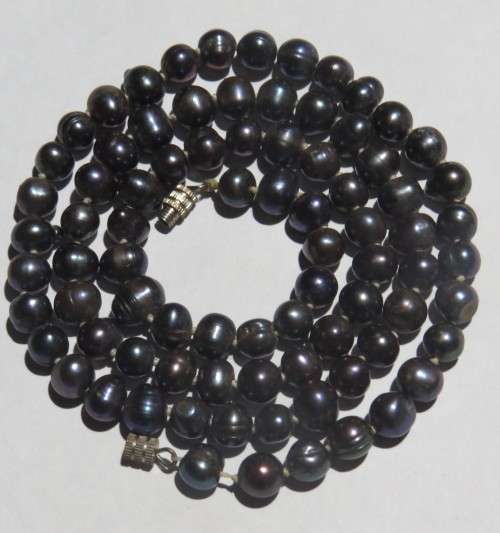 EXOTIC!!! 139.40ct Fresh water Black pearl Necklace!!!