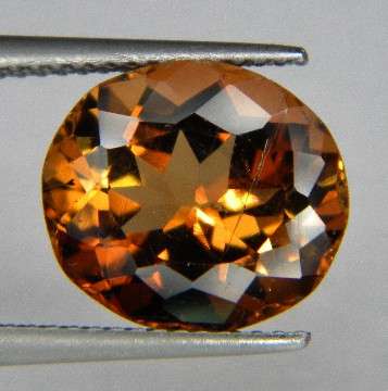 8.05ct!!! Emperial Topaz  NR!!!