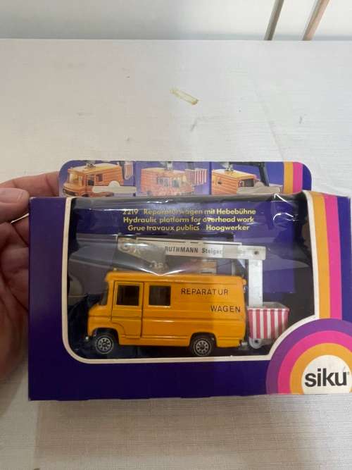 Dinky toys
