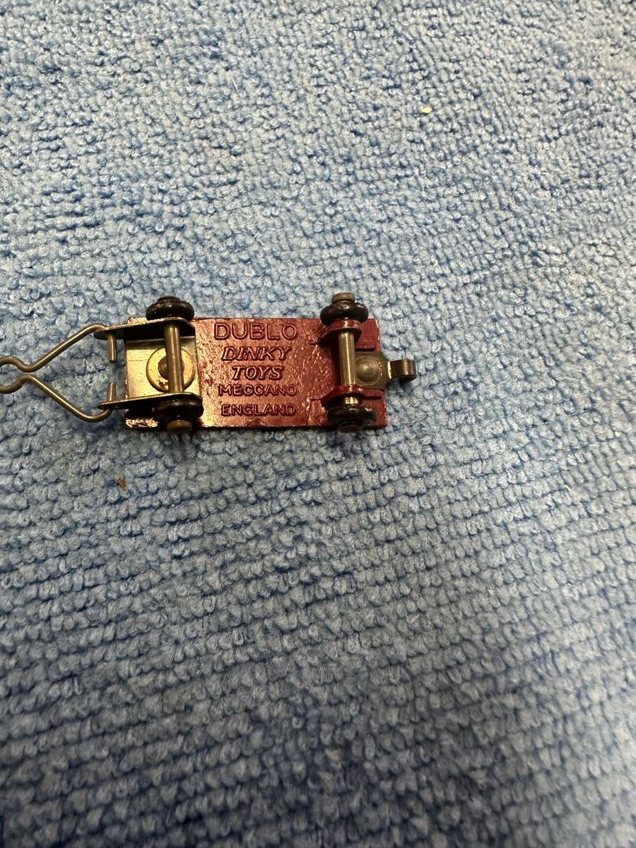 DINKY TOYS