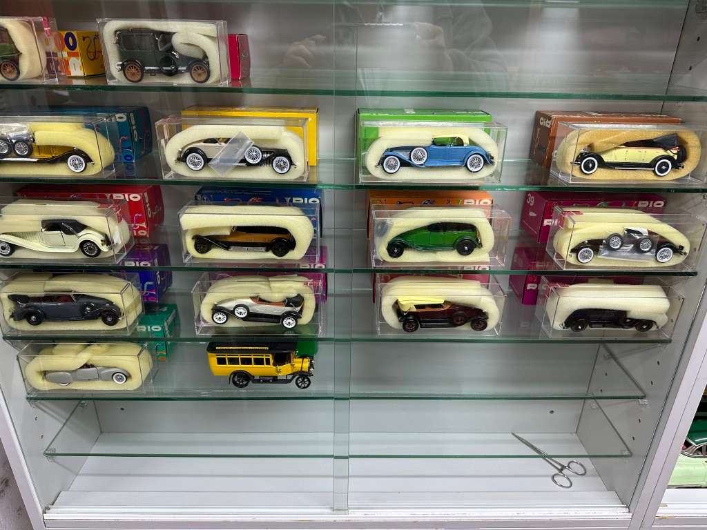 MATCHBOX TOYS