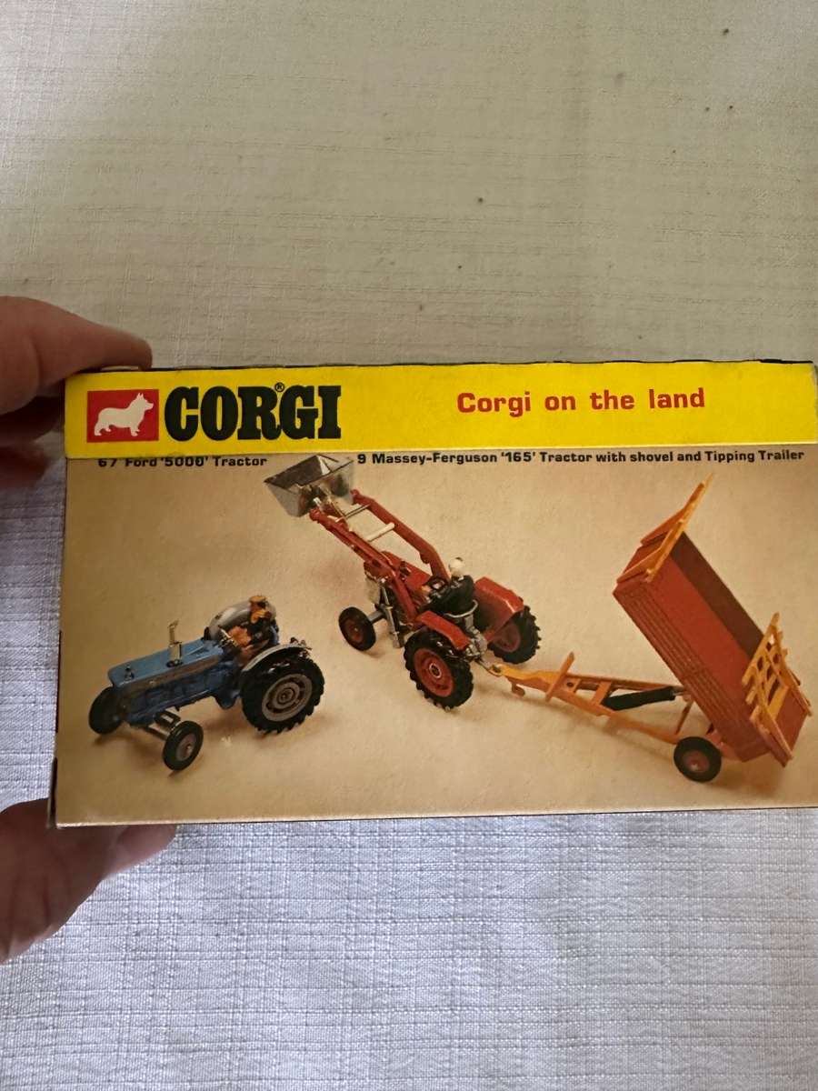 CORGI TOYS