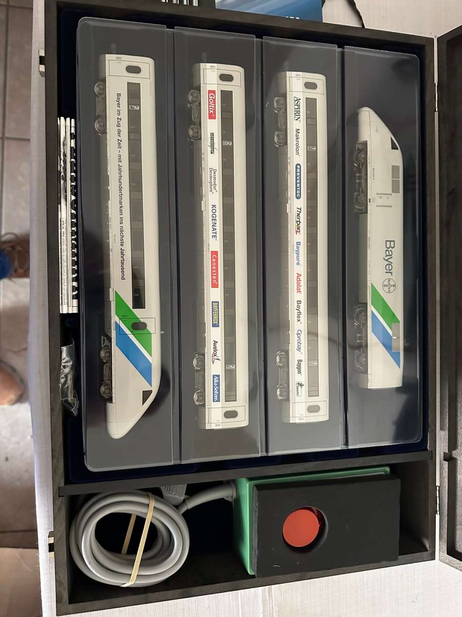 FLEISCHMANN SPECIAL EDITION MILLENNIUM ICE-2 TRAIN SET