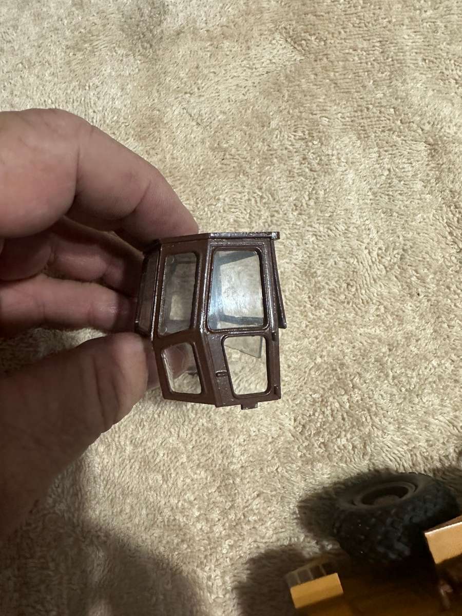 DIECAST CASE COMPACTOR ROLLER