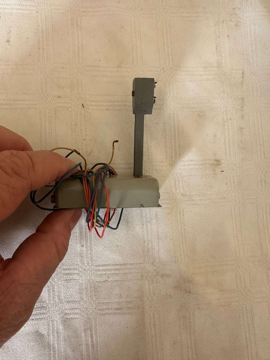 MARKLIN MODEL TRAIN LIGHT SIGNAL