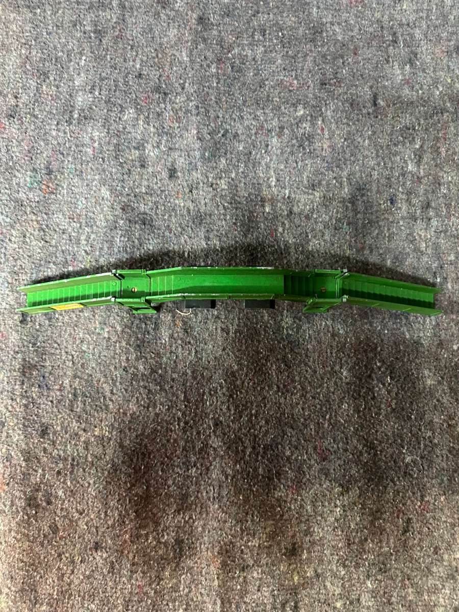 MODEL TRAIN FOOTBRIDGE