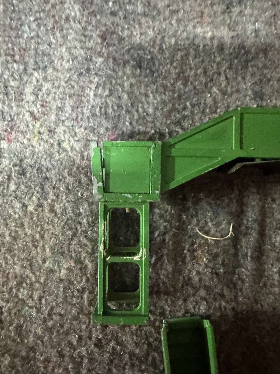 MODEL TRAIN FOOTBRIDGE