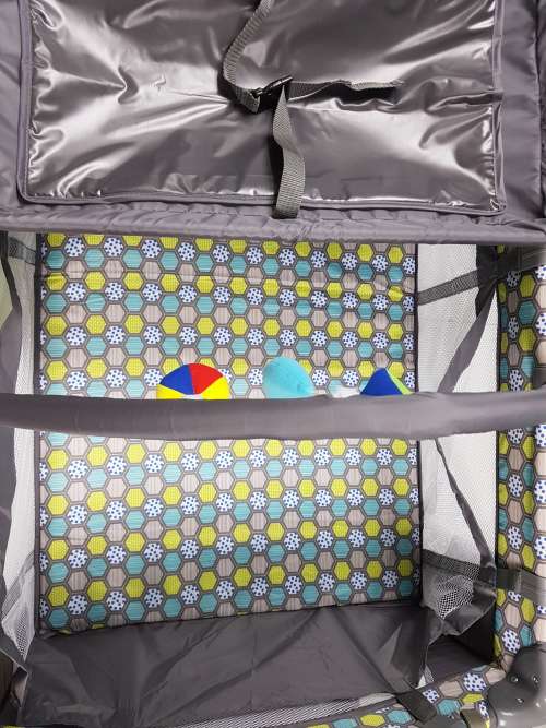 Chelino Baby Camp Cot Siesta Honeycomb