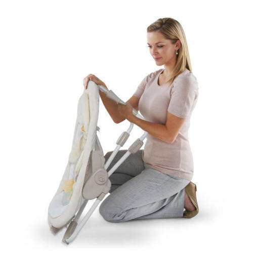 Ingenuity Rock 'n Soothe Rocker - Quacks & Cuddles