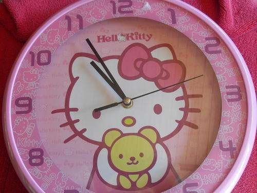 HELLO KITTY WALL CLOCK **xl large size**
