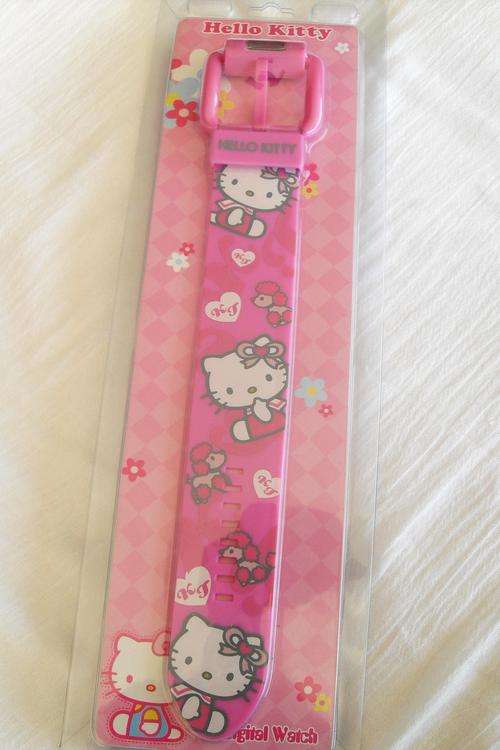 HELLO KITTY DIGITAL WATCH