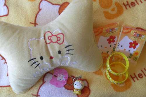 Hello Kitty  CRAZY YELLOW Hamper