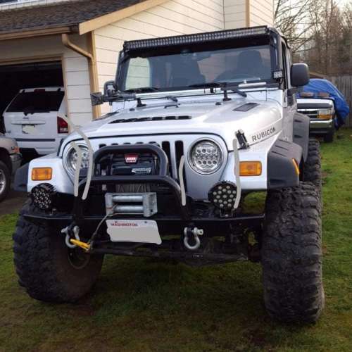 4x4 Spot Light SUV 7` - 51W - Set of 2 - Black and Relay Wiring Kit