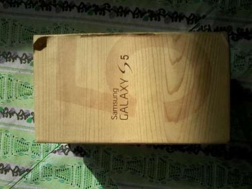 samsung S5 like new!! 10 out of 10 rate