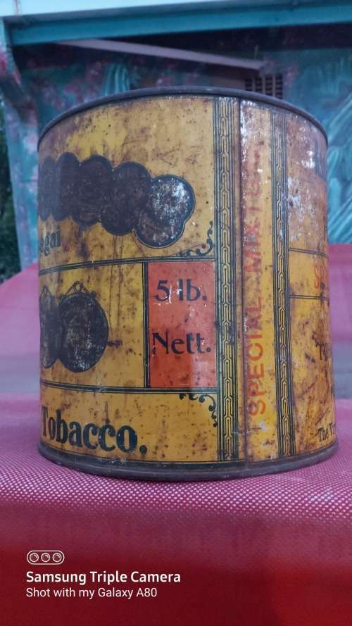 Baie ou groot Piet Retief Tabak blik van Assegai Tobacco Works