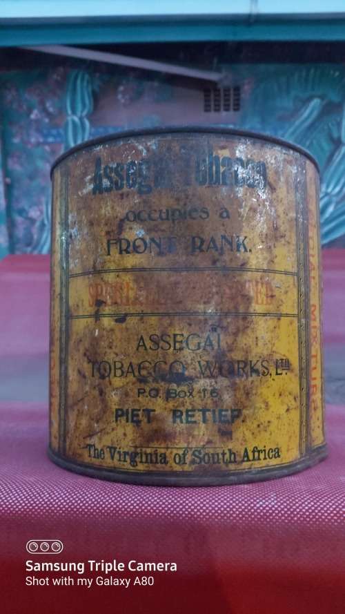 Baie ou groot Piet Retief Tabak blik van Assegai Tobacco Works