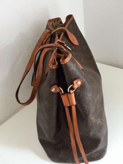 **Genuine Louis Vuitton Neverful Bag worth R68 K!!!!