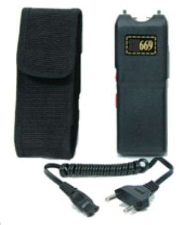 669 - 1.5 Million Volts Stun Gun - Rechargeable Unit