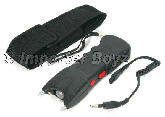 916 - 2.5 Million Volts Stun Gun - Rechargeable Battery