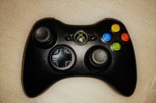 XBOX 360 WIRELESS CONTROLLER