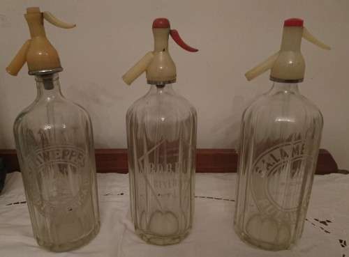 VINTAGE SODA SIPHON BOTTLES (X3)
