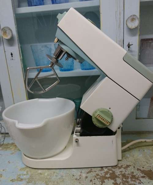 RETRO KENWOOD CHEF MIXER