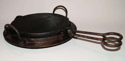 VINTAGE WAFFLE/WAFER MAKER CIRCA 1880