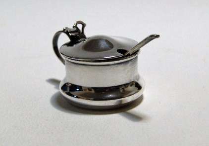 MINIATURE SALT CELLAR WITH SPOON
