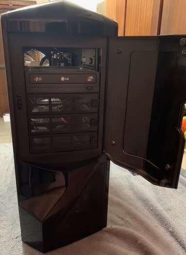 ENTRY LEVEL GAMING PC + KEYBOARD KIT