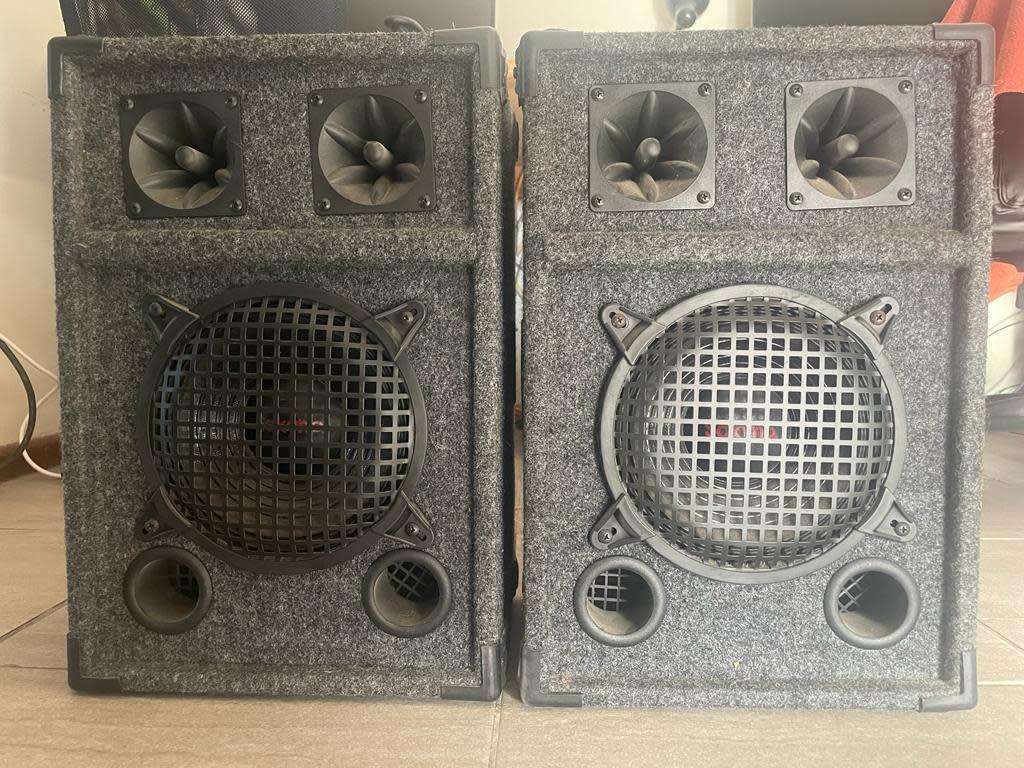 SAKYNO AMP + SPEAKERS