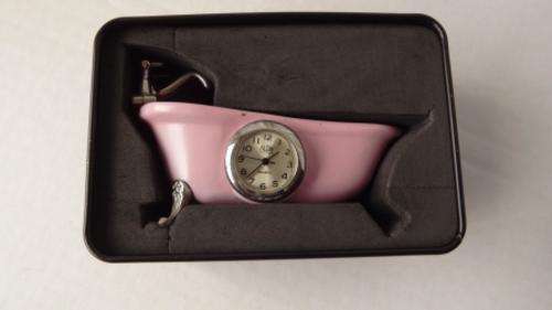 Small bath tub clock in box