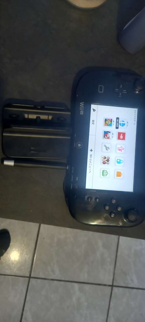 WII U GAMEPAD ONLY, WITH REMOTE,STAND, SMART PEN AND CHARGING CABLE