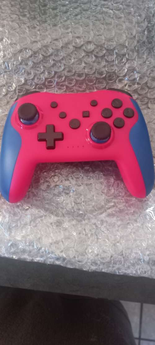 NINTENDO SWITCH PRO GAMING WIRELESS CONTROLLER